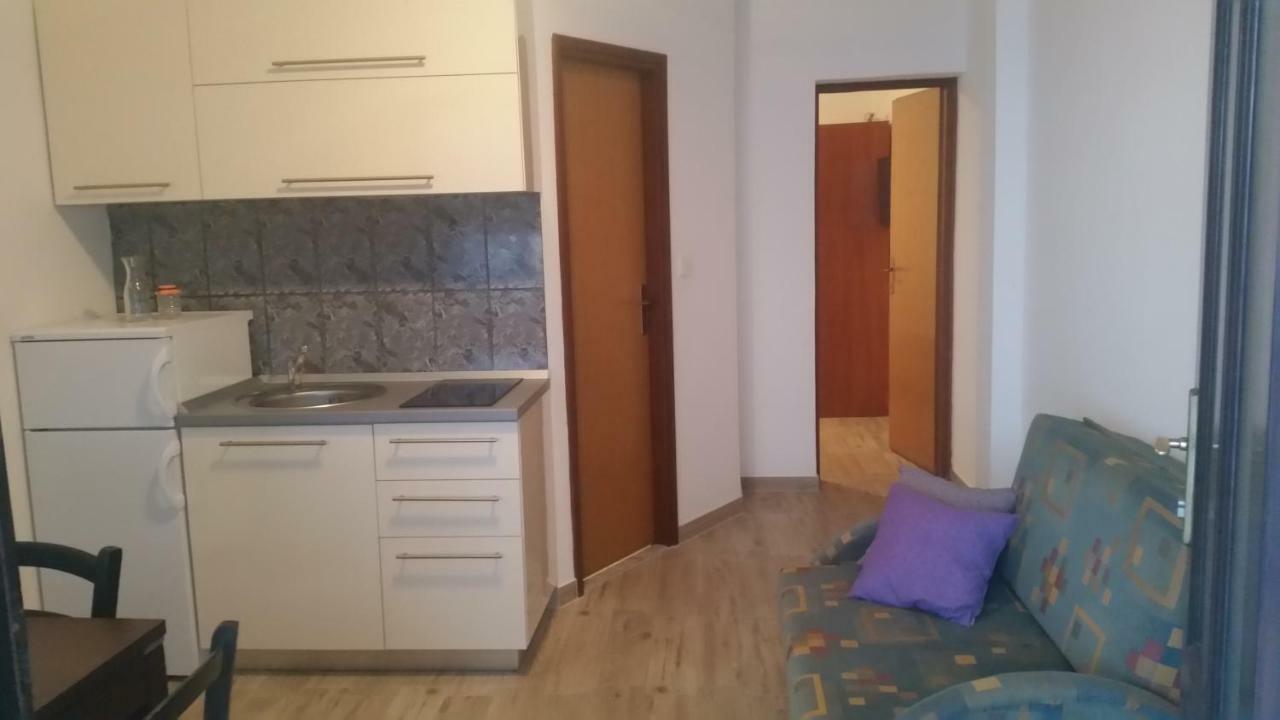Apartments Lola ビオグラード・ナ・モル エクステリア 写真